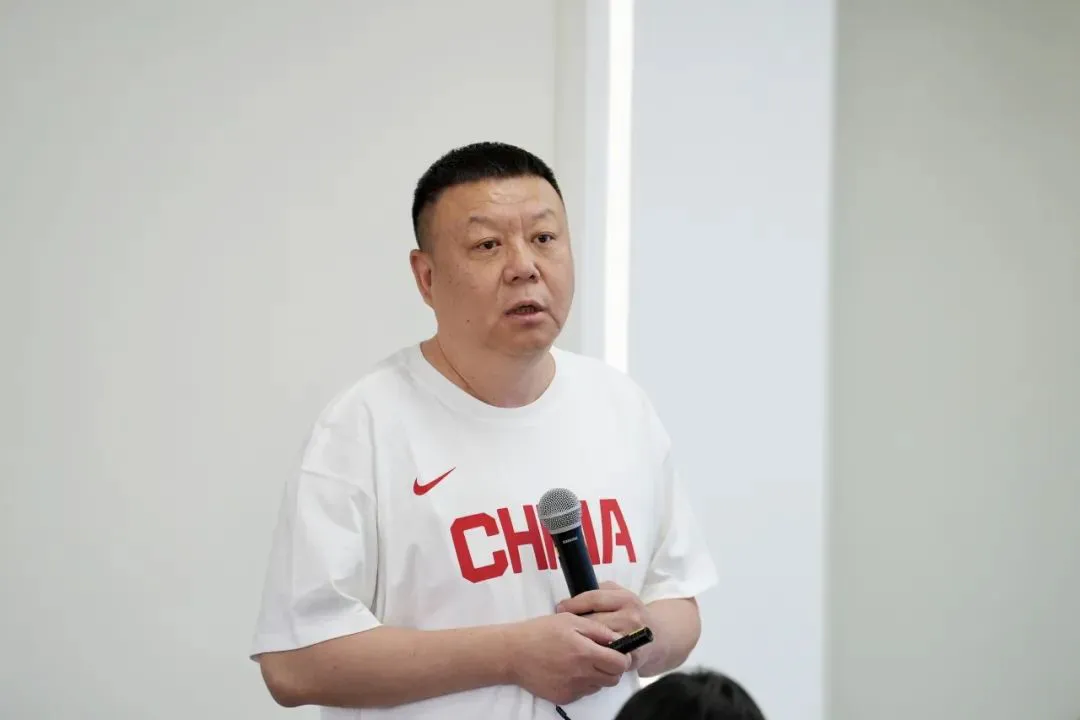 如何通过合理的营养补充来支持篮球恢复训练?_1